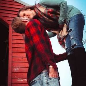 Meet your Posher, Levi